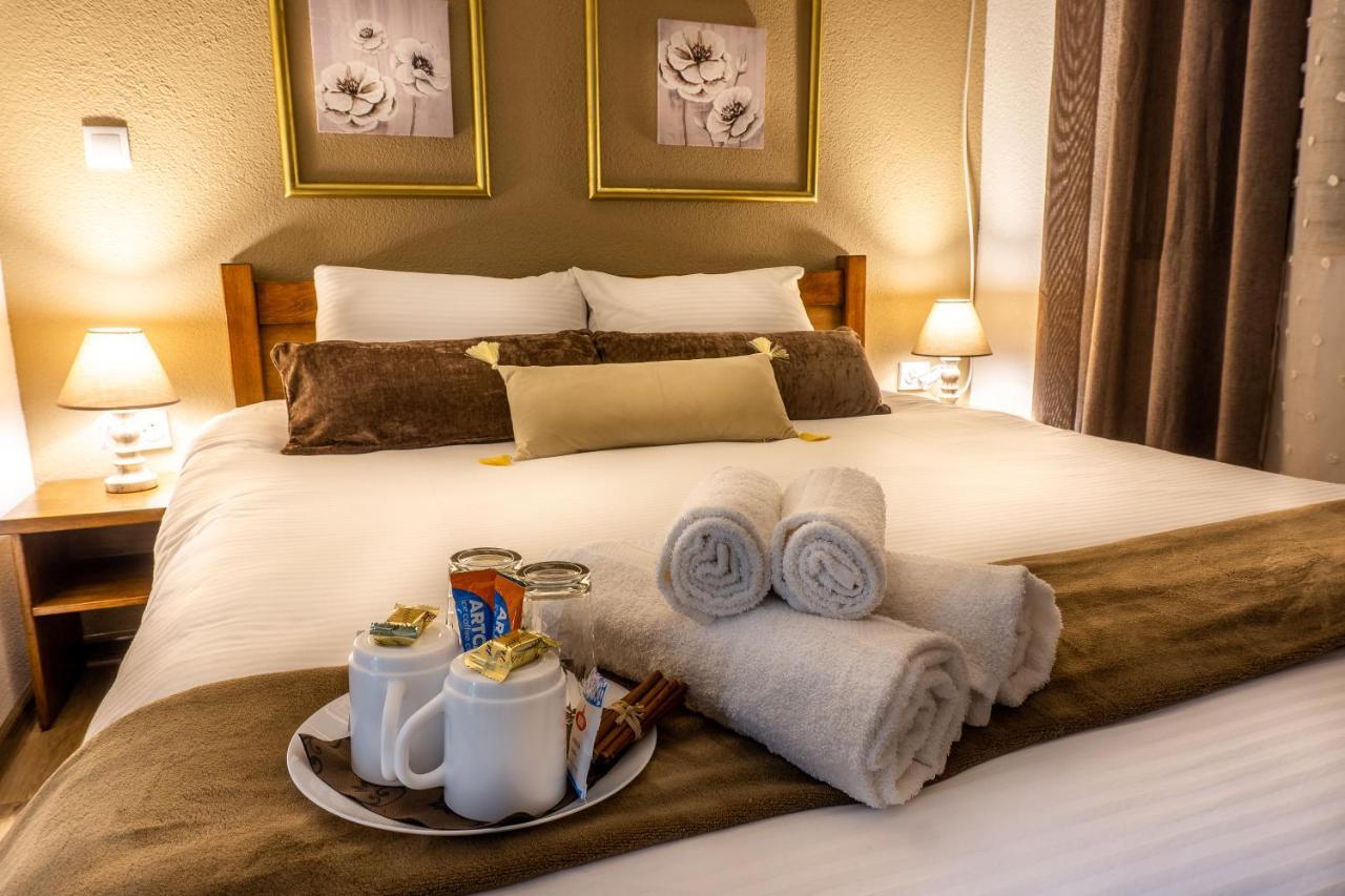 Clarina All Seasons Rooms & Apartments ครูเชโว ภายนอก รูปภาพ